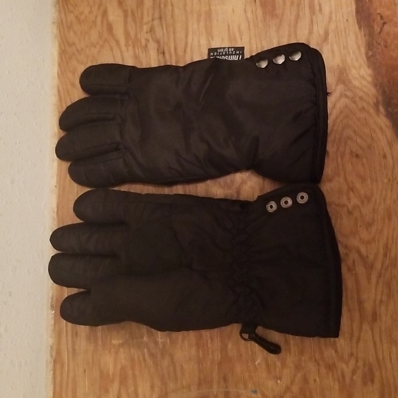 Black Puffer Jacket + Matching Gloves - Picture 4 of 4